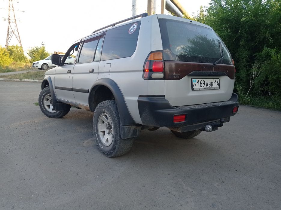 Митсубиси Монтеро