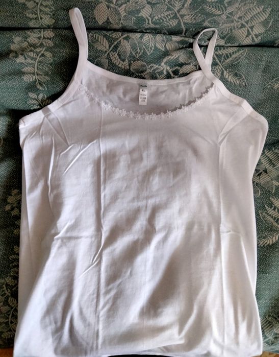 Женское белье трусы майки.