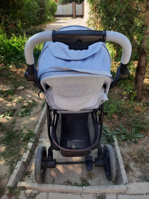 Коляска в хорошем состоянии