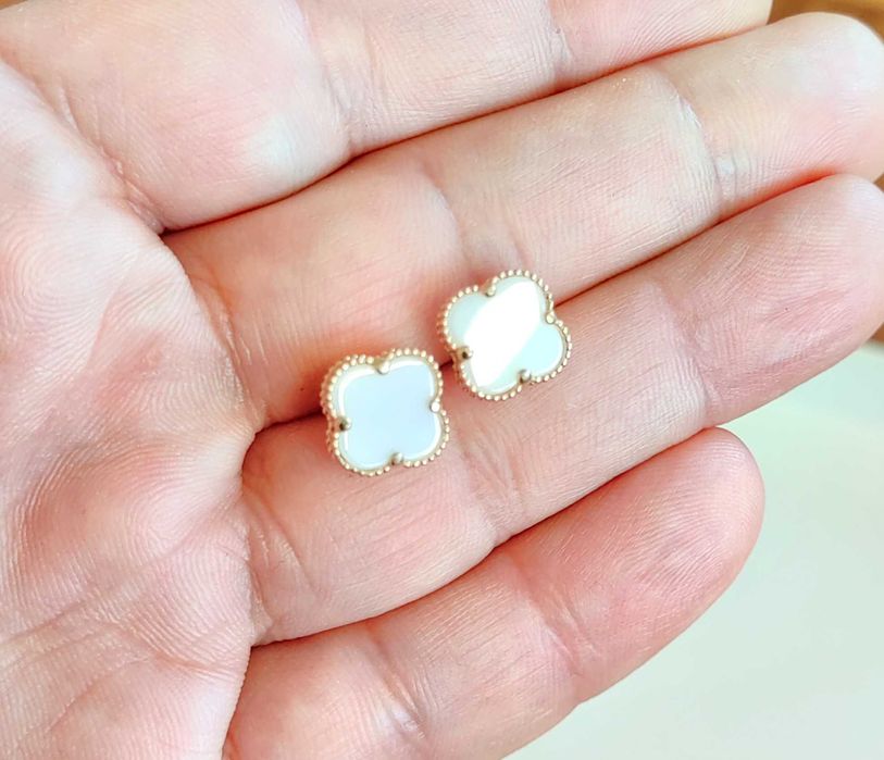 Златно колие със седефена детелина Van Cleef & Arpels VCA Alhambra