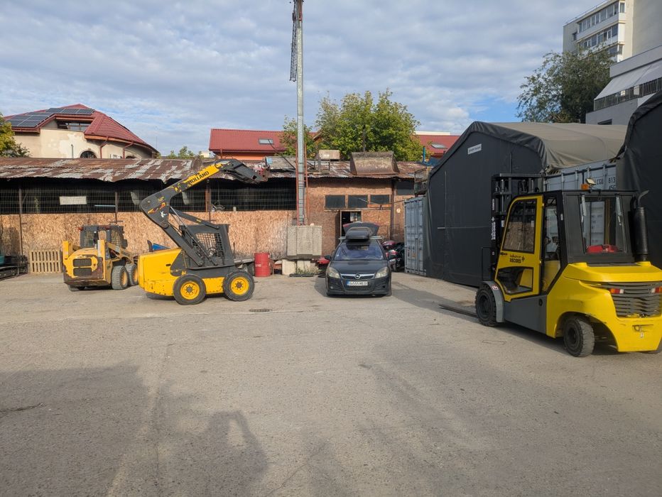 Vând miniincarcator frontal New Holland (Bobcat)