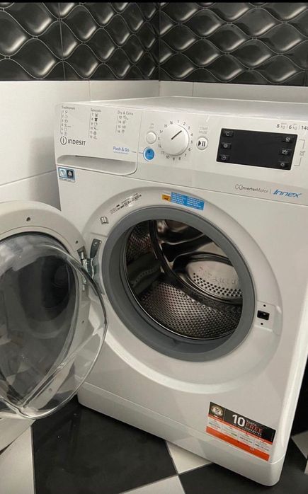Indesit пералня-сушилня – почти нова