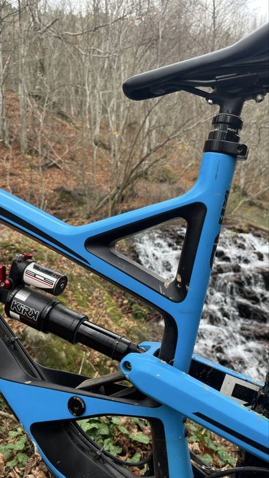 Yt Capra CF Pro 27.5/M