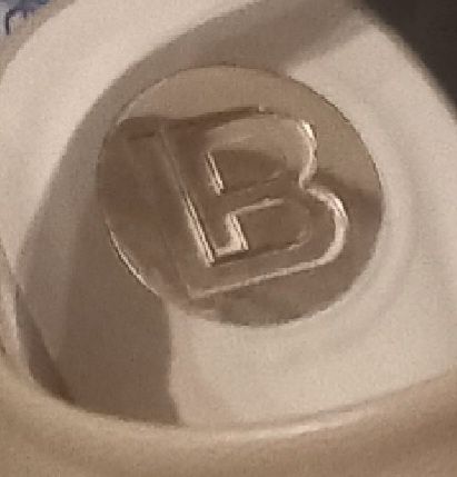 Sandale noi de la Laura Biagiotti, cu platforma și toc gros.