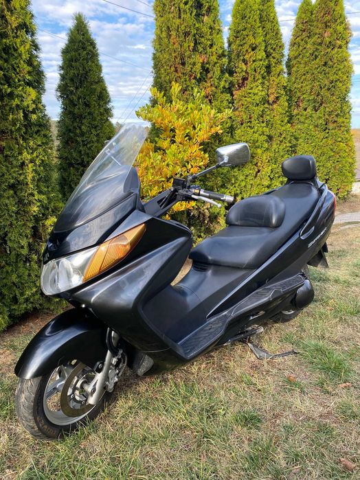 Maxi scuter SUZUKI Burghman AN 400 din 2004