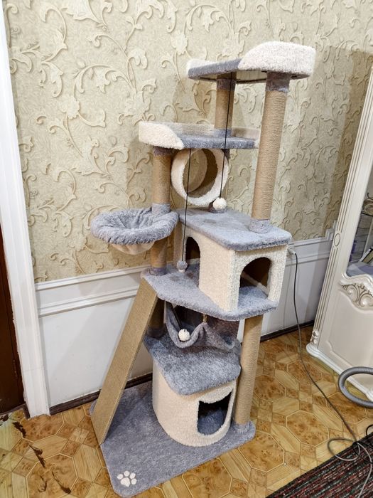Игровой комплекс кошек. Домик для кошек.  Есть разные