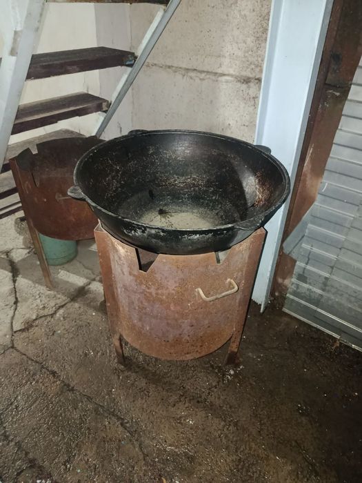 Продаю казан с учагом на 15 литров, алюминиевый б/у.