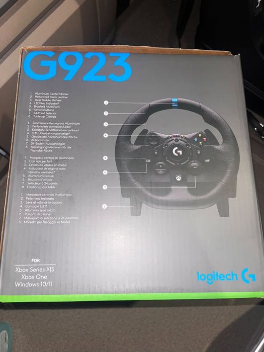Volan si pedale Logitech