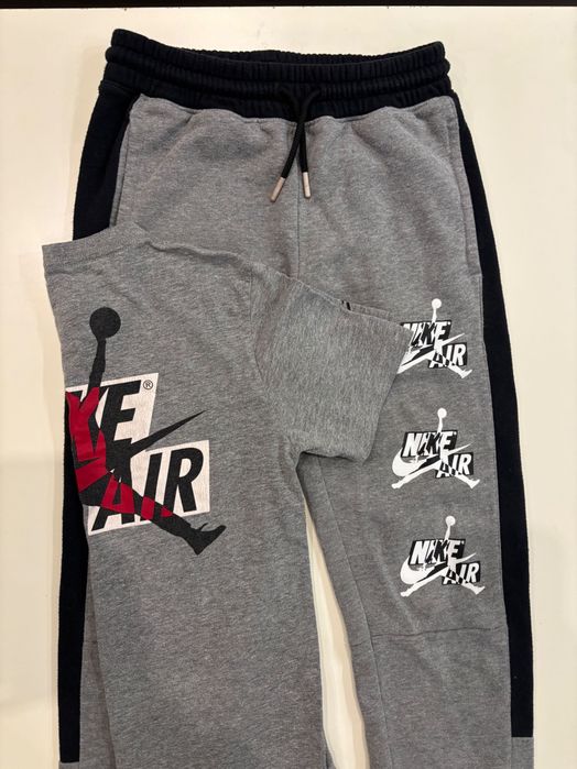 Екип тениска и долнище Nike Jordan
