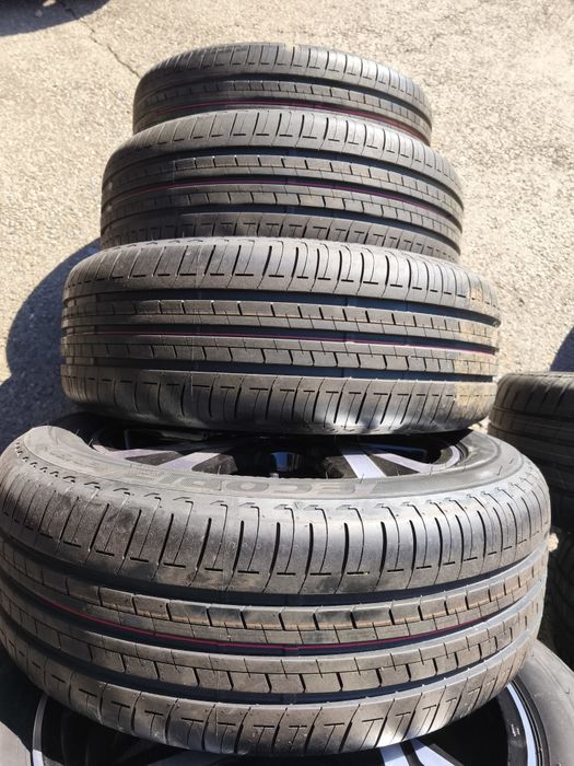 16" оригинални алуминиеви джанти за Toyota Yaris.