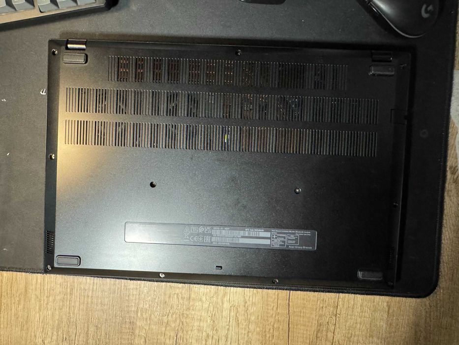 Laptop ACER NITRO V 15 165 HZ ca nou ,Ryzen 5 7535HS ,16gb Ram DDR5, 512 SSD M2, Rtx 4050 GARANTIE VALABILA LA ALTEX.
