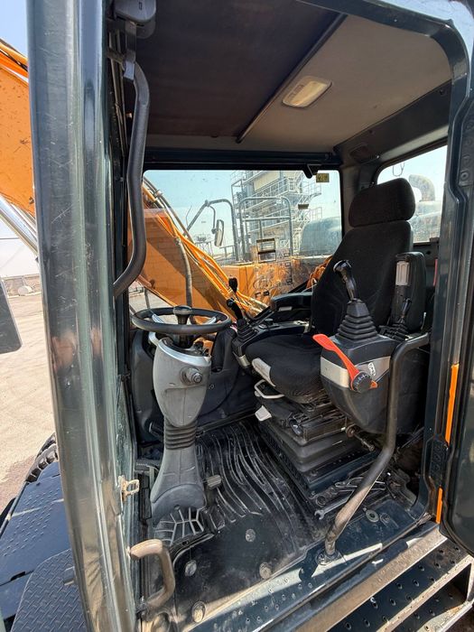колесный экскаватор Hyundai HW145