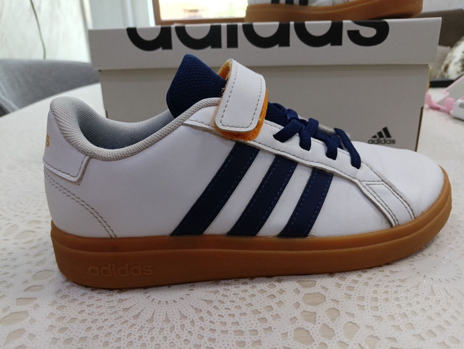 Adidas   номер- 35 .