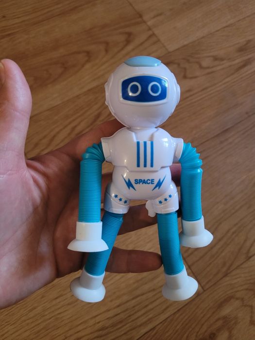Игрушки Космонавт Робот Пришелец