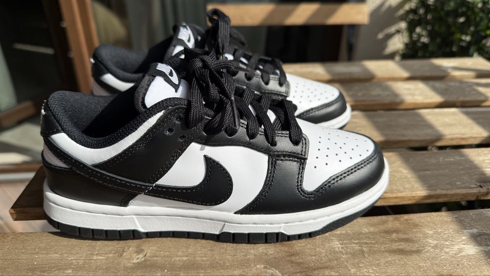 Nike Dunk Low "Panda"