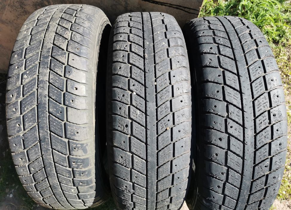 Продам шины 235 65 R17 KINGSTAR