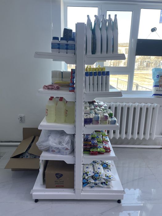 Продается стеллаж двухсторонный