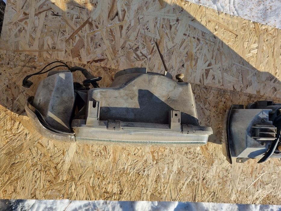 Фары Ауди 100 оригинал .