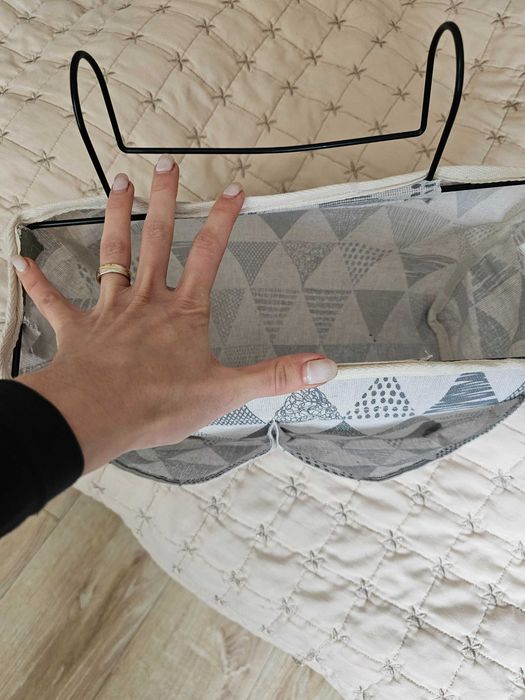 Органайзер за памперси  за бебешко легло