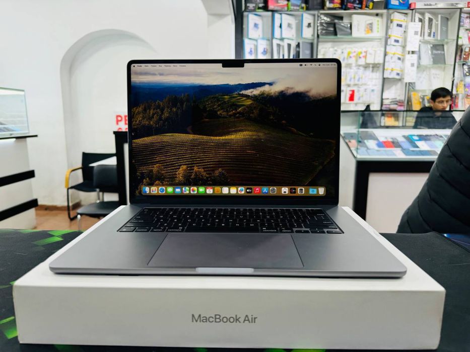 Macbook Air M2 15inch