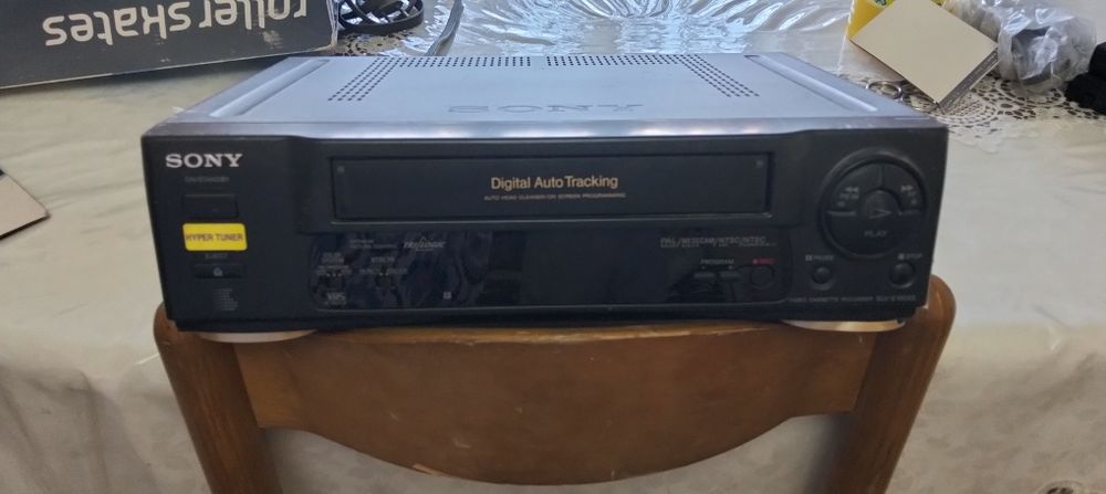 Видеомагнитофон SONY