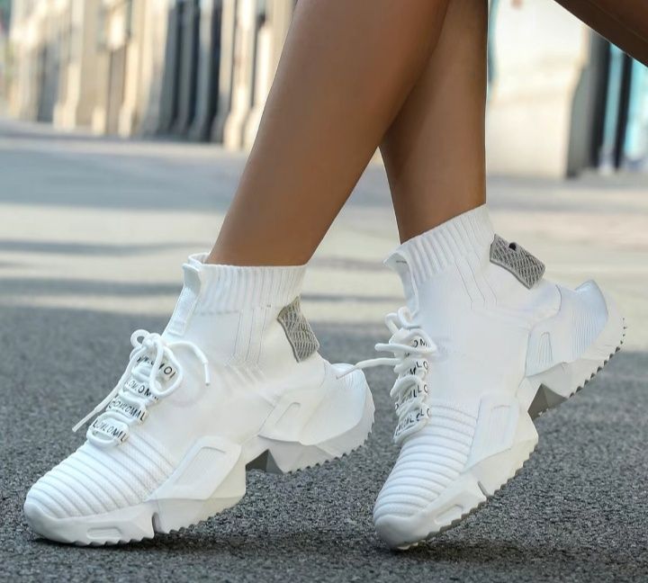 Кроссовки,спортивная обувь