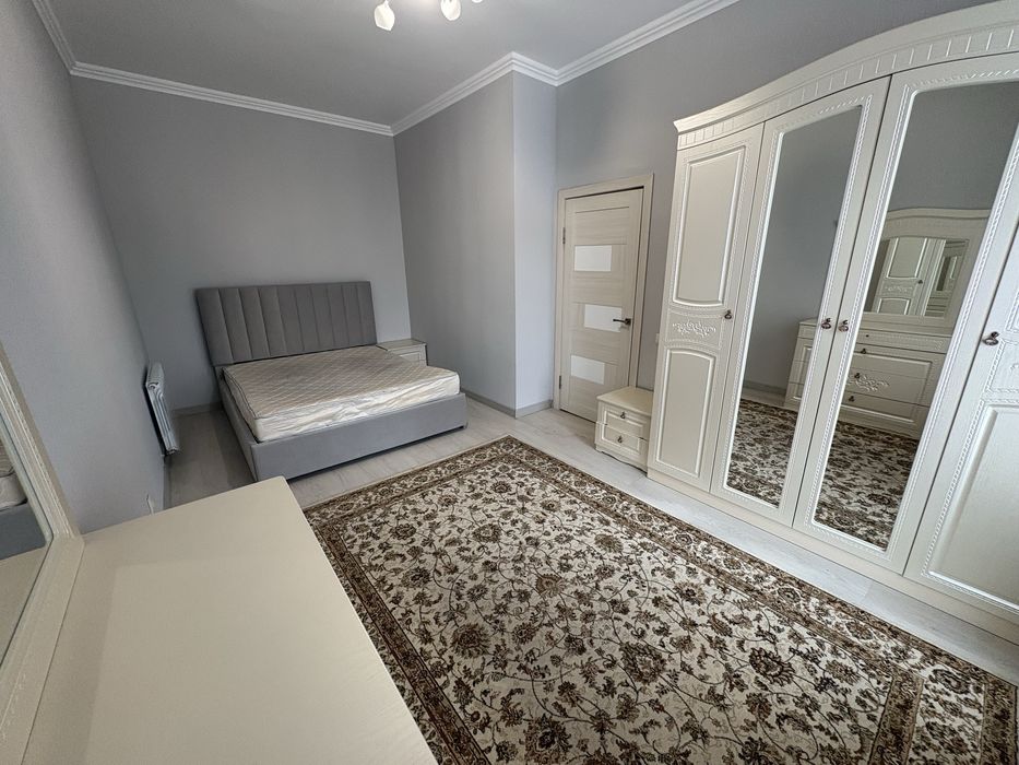 Продам двухспальную кровать