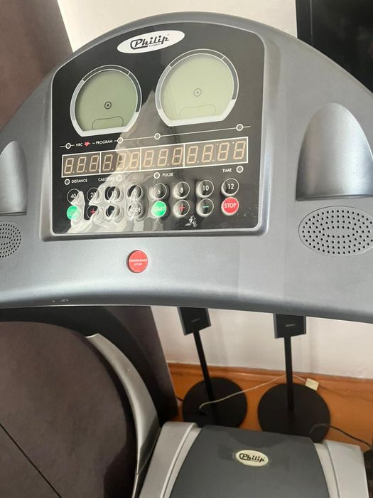 Беговая дорожка професс...