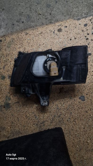 Туманка Toyota Corolla