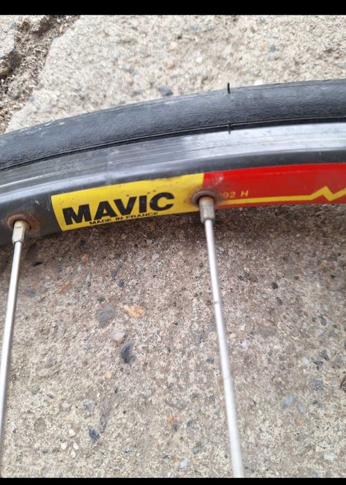 Vand doua roti de bicicleta