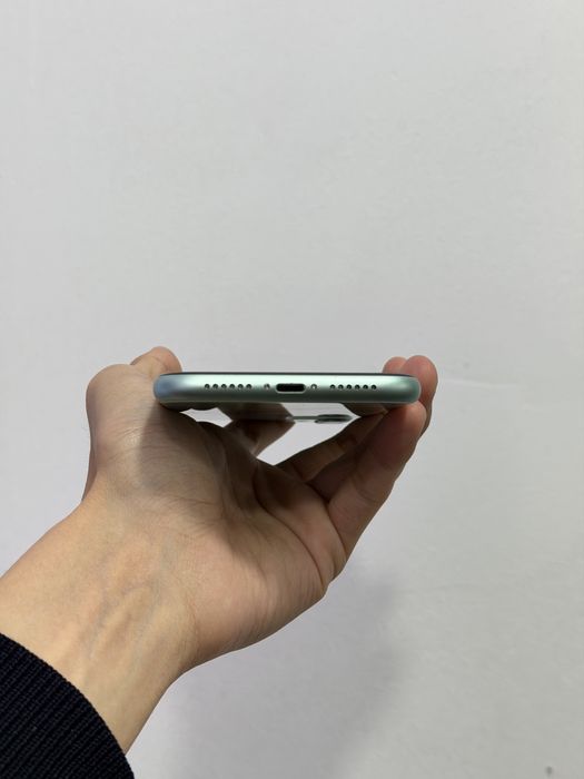 Продаю Iphone 11 128GB