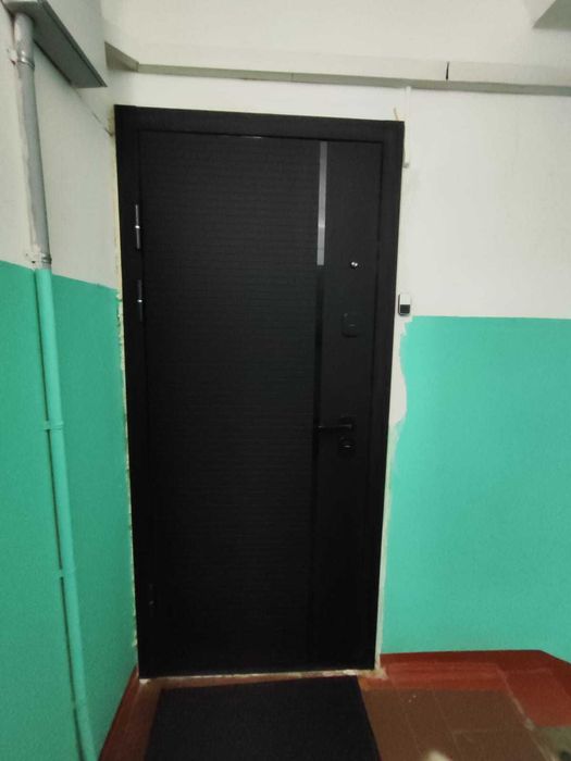 3 комнатная квартира, район СКГУ