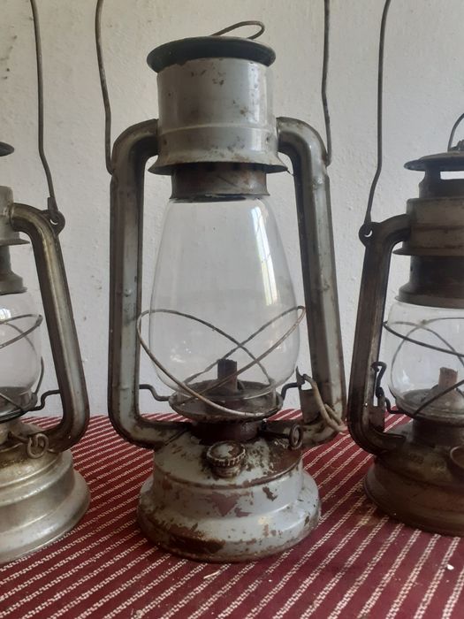 Стари газови лампи и фенери