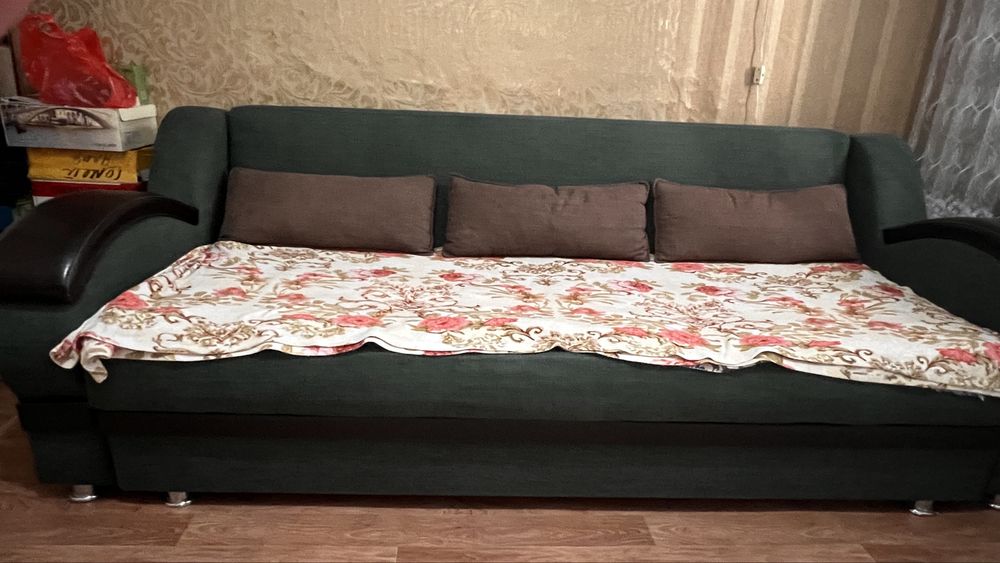 Продам срочно диван