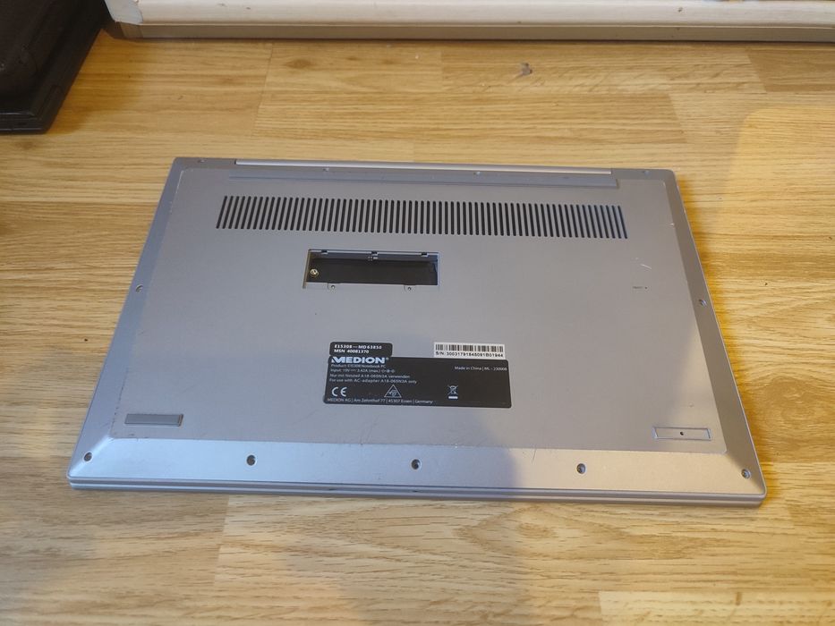 Carcasa Completa + Tastatura + Balamale - Medion E15308 MD63850