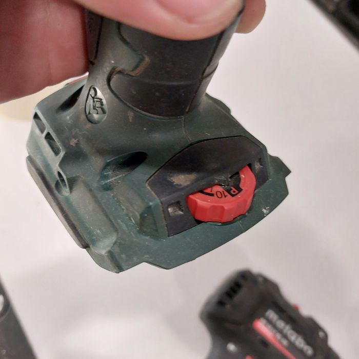 Намалена цена Безчеткови акумулаторни винтоверти и импактдрайвър Метаб