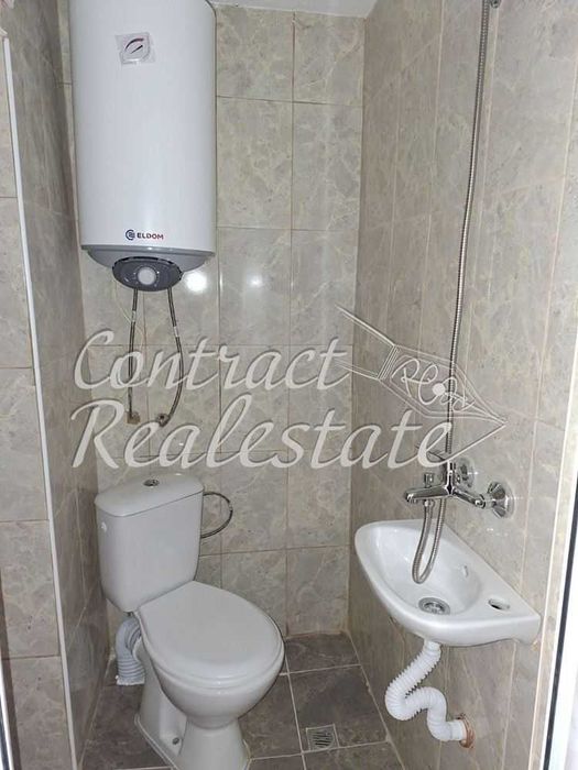 Дава се под наем Едностаен апартамент в Варна, Цветен квартал - 16 кв.м за 228.99 € - Снимка #2