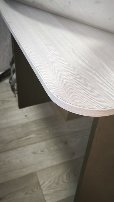 Стол компьютерный