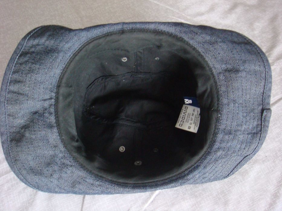 Palarie din blug,boruri clipsabile