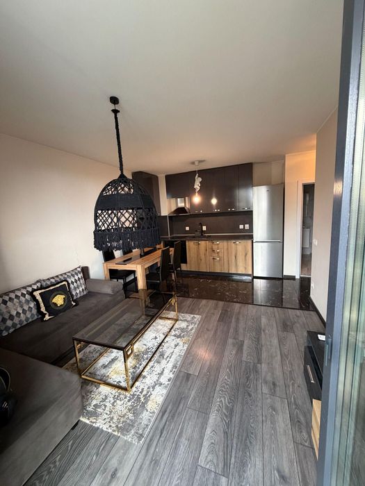 Дава се под наем Двустаен апартамент в София, Банишора - 70 кв.м за 698.19 € - Снимка #2