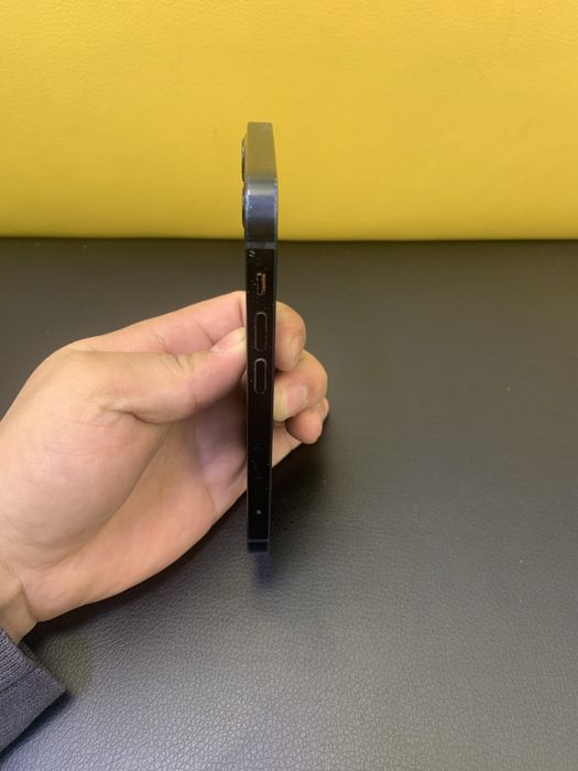 iphone 12 mini.