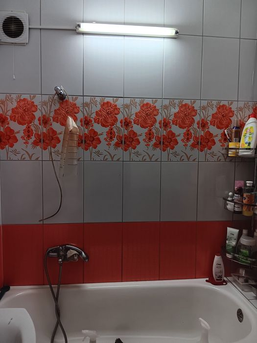 Vând apartament 3camere in Sângeorgiu de Mureș in centru