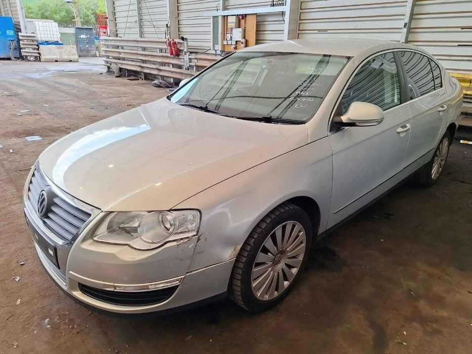 Bara spate Volkswagen Passat B6 2010 SEDAN 2.0 TDI CBDC