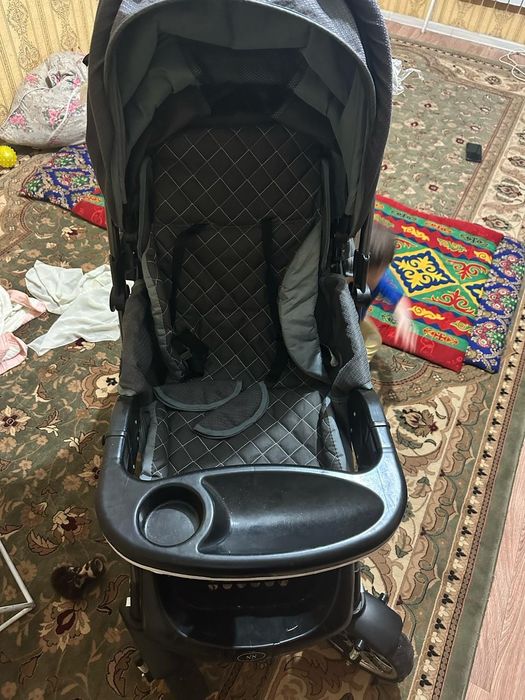 Коляска новый срочно продается