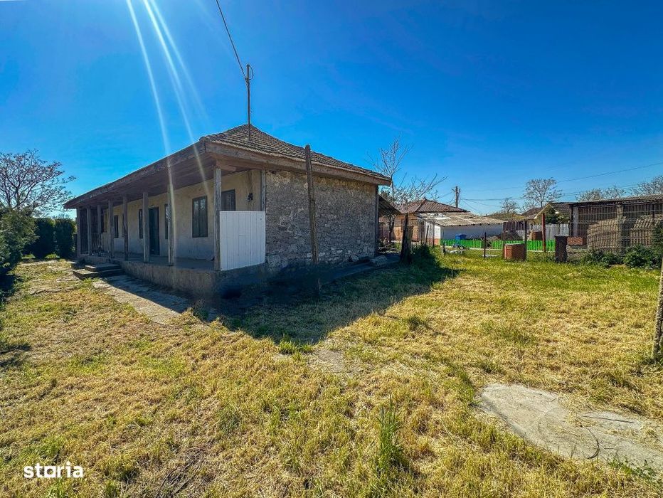 Casa din piatra cu teren 575 mp – Oportunitate renovare in Tuzla