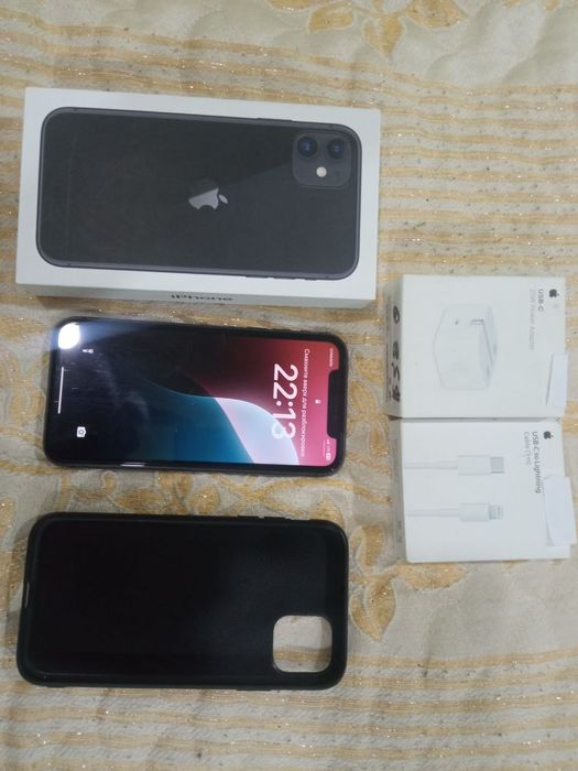 Iphone 11 128 gb qora yaxshi holatda