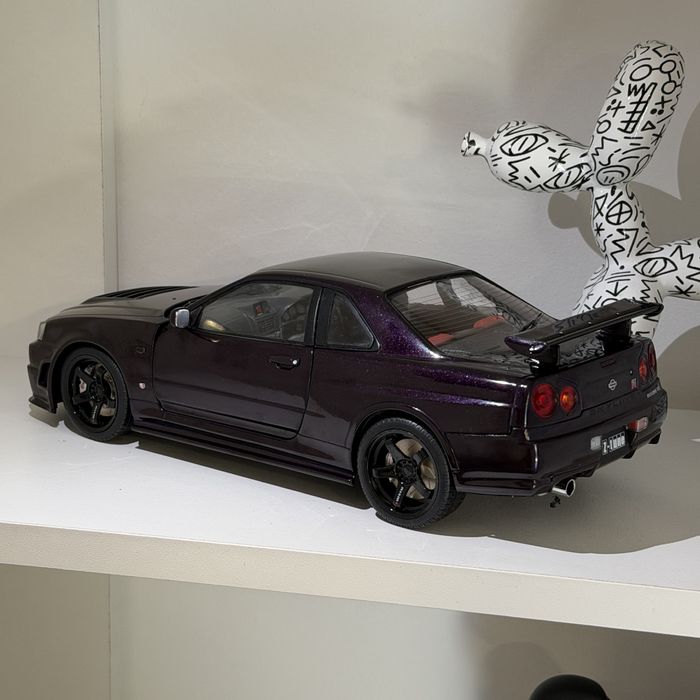 Nissan Skyline R34 Midnight Purple 1:18 мащаб scale model