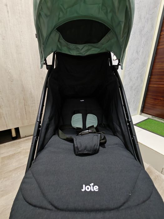 Срочно продам коляску