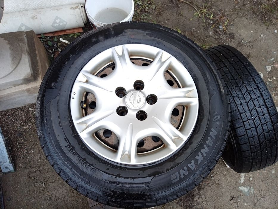 Шины с диском.    .