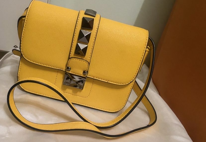 Дамска Чанта -Жълта